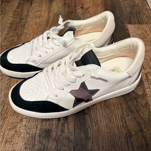 Women’s Vintage Havana White and Black Sneakers with Camo Star Detail
